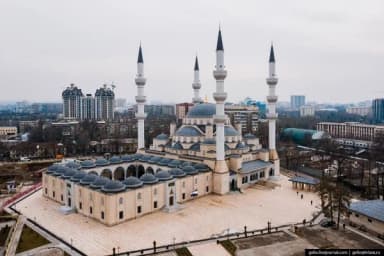 1 марта наступил священный месяц  орозо