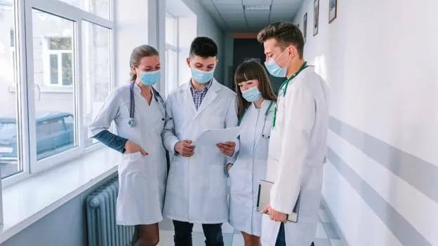 В Кыргызстане введена госмонополия на медицинское образование