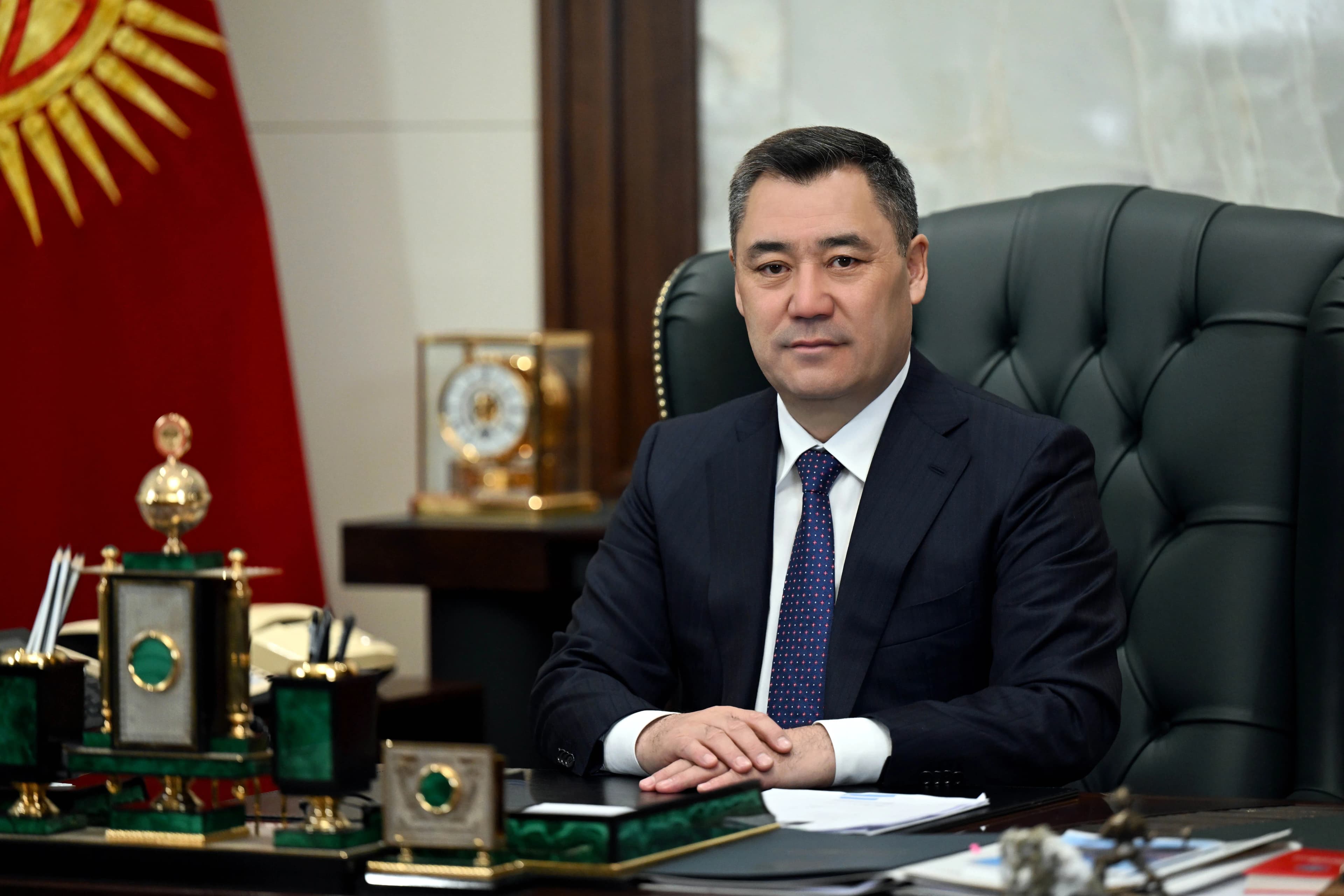 Поздравление Президента Садыра Жапарова с Днем матери