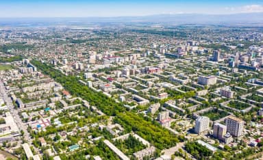 Реновация неизбежна. Мэр Бишкека о сносе старых и ветхих зданий