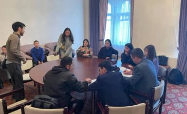 Кыргызстанские студенты в России пожаловались на проблемы с продлением миграционного статуса