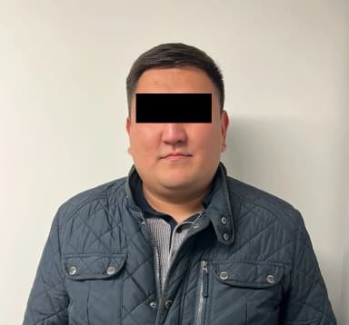 В Евразийском университете 19 преподавателей уличи в коррупции. Троих задержали