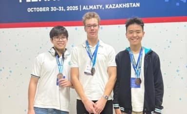 Школьники из Кыргызстана завоевали бронзу на Олимпиаде по ИИ в Казахстане
